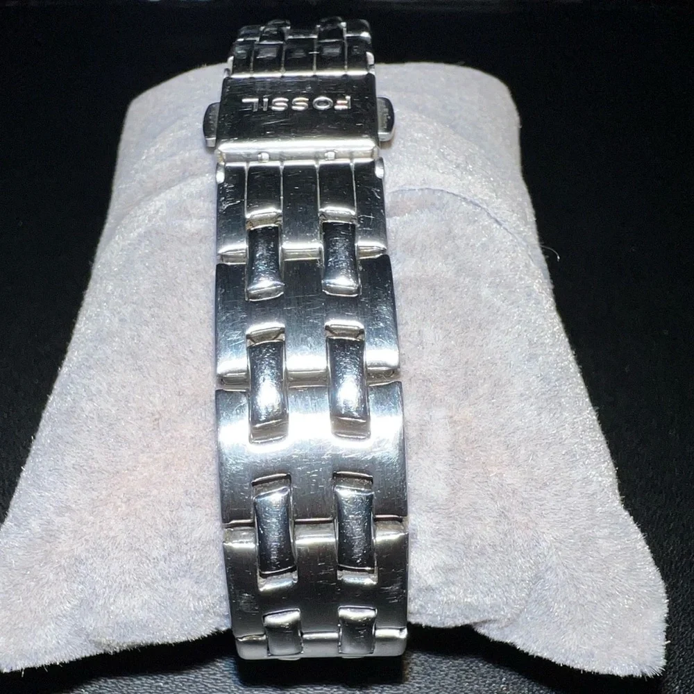 Fossil Watch with mother of pearl face - Picture 3 of 9